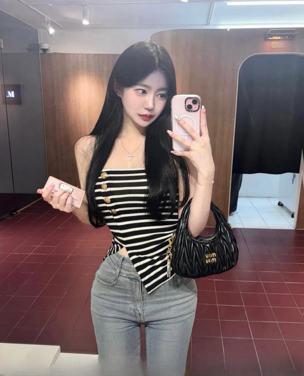 女神级别大奶妹妹 图 2