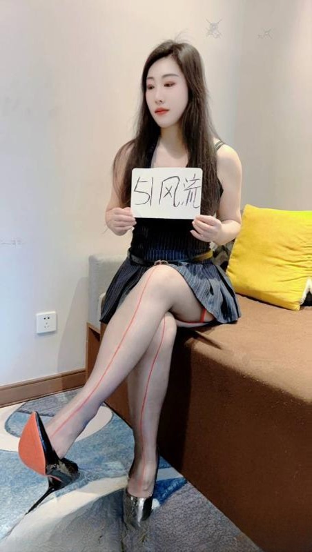 丝足SM肥臀菲菲 图 2