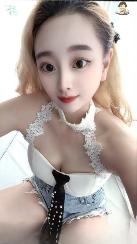 颜值嫩妹浅浅