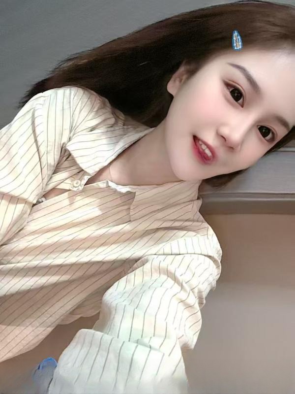 高颜值身材好口爆小姐