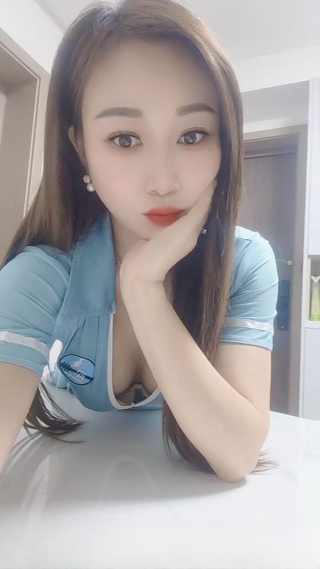 性感丰乳美少妇