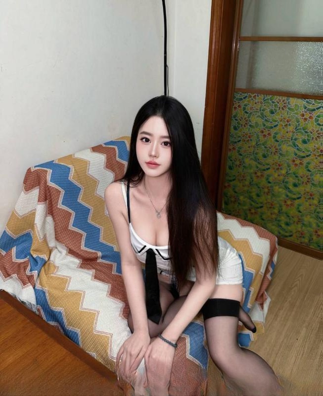长宁风骚大胸老师
