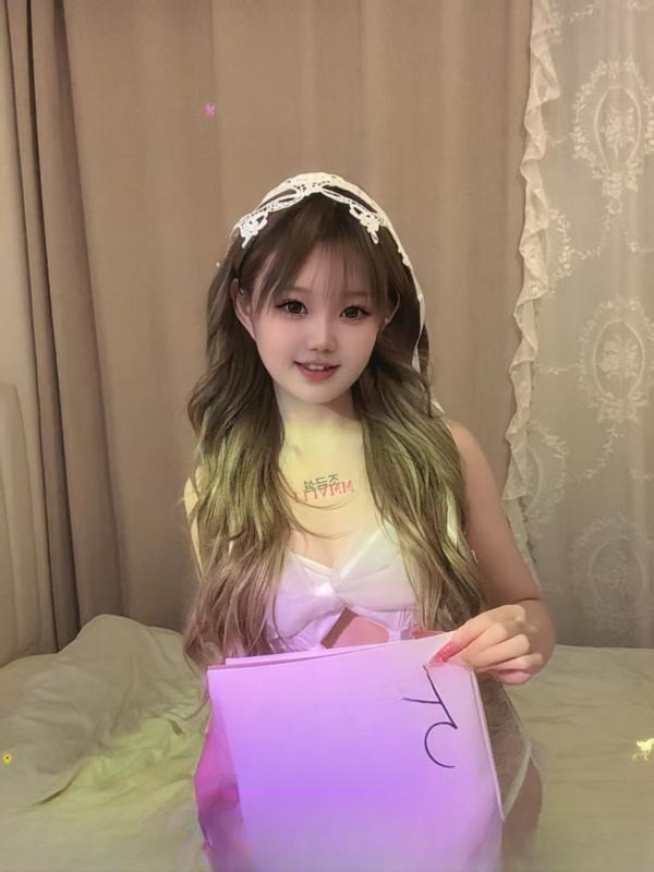 铁西大眼睛萌妹