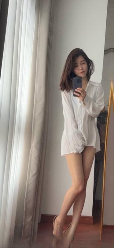 钟楼长腿颜值小姐姐 图 2