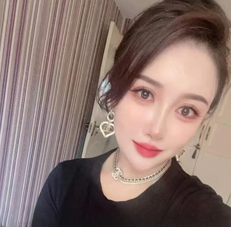 河北区大胸少妇 图 2