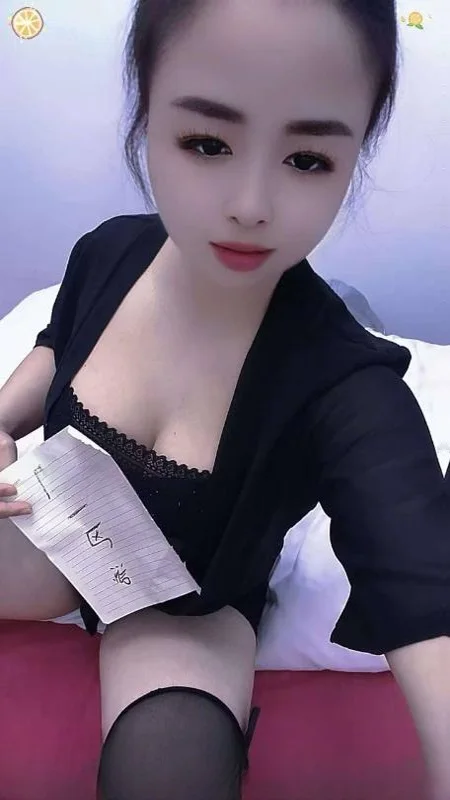 闵行超性感美妇