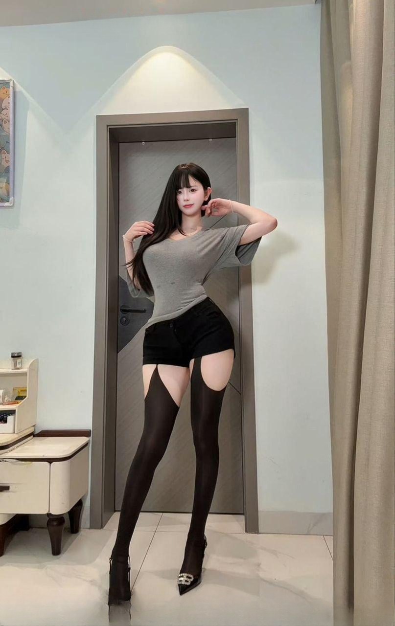 黑丝极品美腿