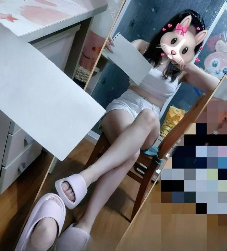 骚气妹子口活一流 图 2