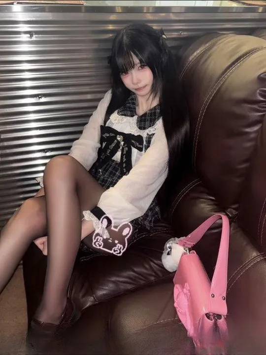性张力爆棚一线天