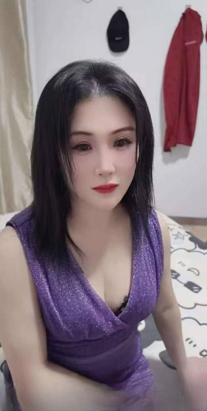 浦东瑜伽一字马少妇