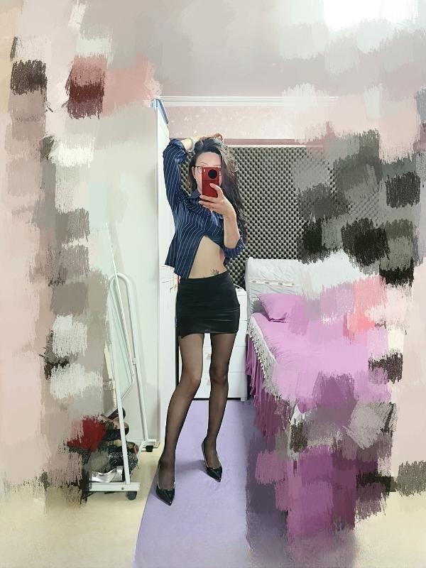 魅惑气质女人水水喷泉 图 2