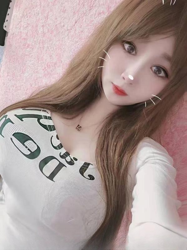 呼市巨乳小厨娘 图 2