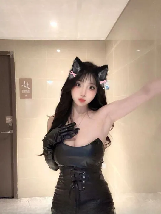 欲求不满学生妹