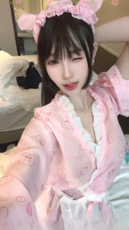 海珠性感大波美媚 图 2