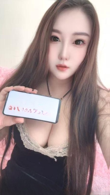 丰满大胸少妇 图 3