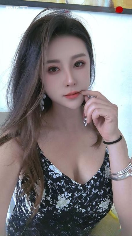 大奶翘臀御姐范 图 3