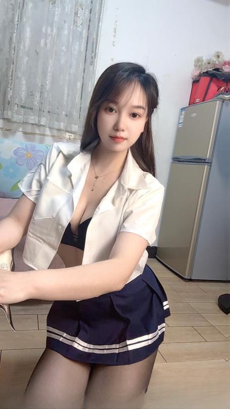 白云制服骚妹