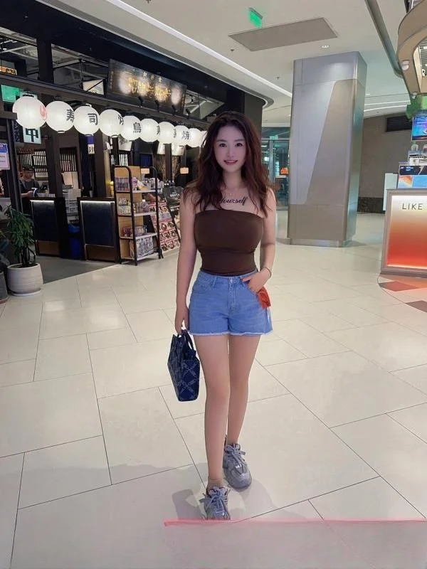 蜜桃臀琪琪老师 图 3