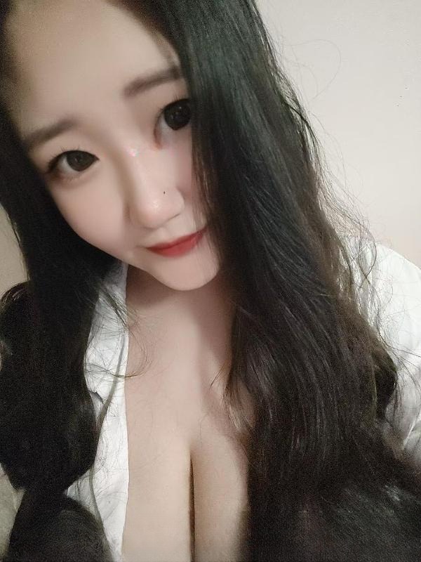 龙华巨乳小倩