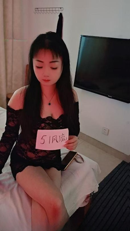 吴中长腿苗条骚货