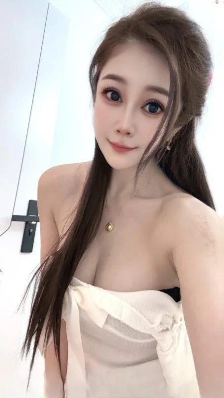 高颜值甜美风御姐 图 3