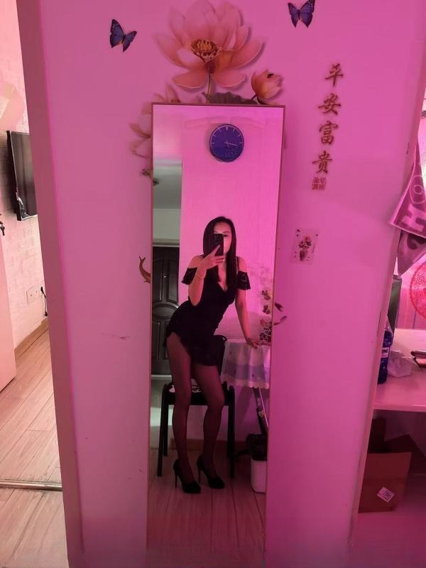丁家庄性感大长腿 图 3