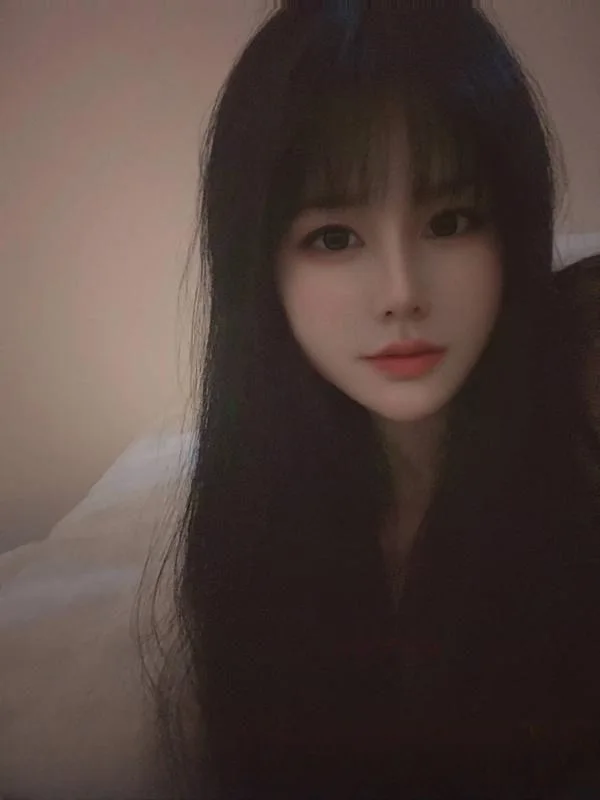 G杯大胸丰臀四川妹 图 2