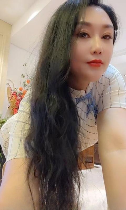 气质人妻少妇