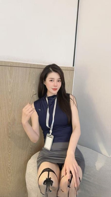 大长腿翘臀小女人 图 3