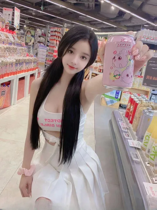 热情大奶陪洗澡