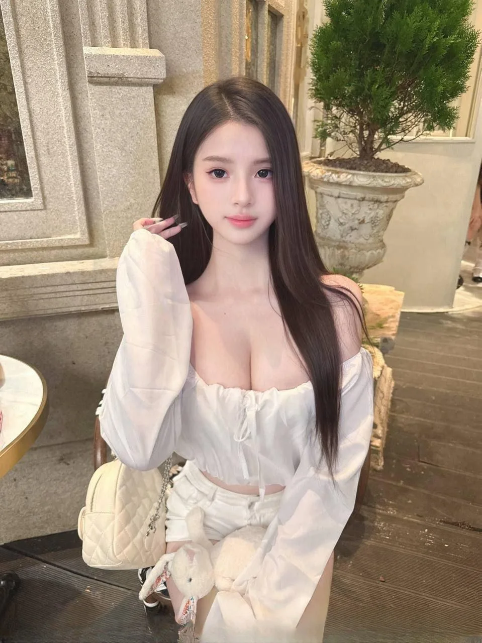 小尤物雯零 图 2