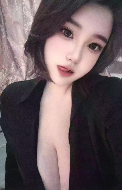 大波性感小骚妇 图 3