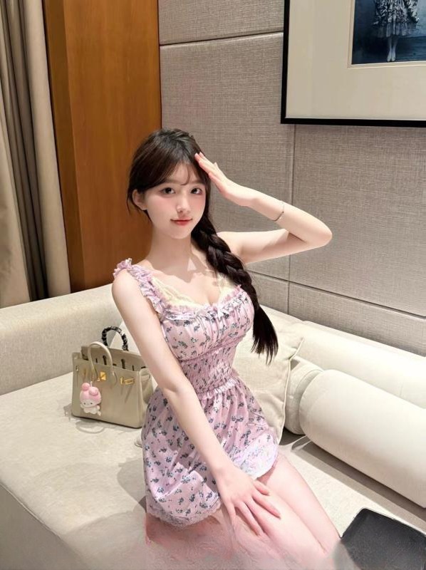 乌市白虎萝莉娜娜