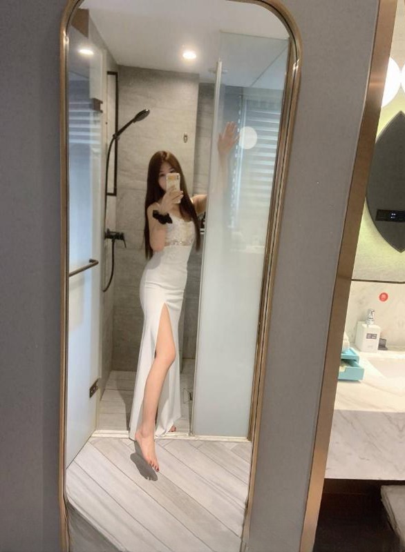 南山骚艾希角色扮演 图 3