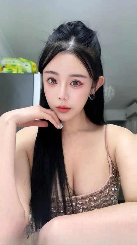 百子湾巨乳御姐文静 图 3