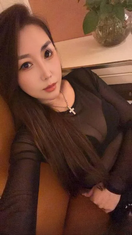 女人味十足气质御姐 图 3