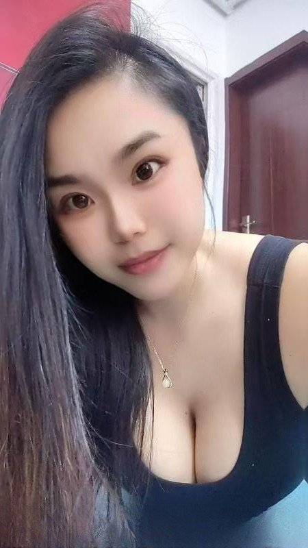官渡情趣骚逼少妇 图 4