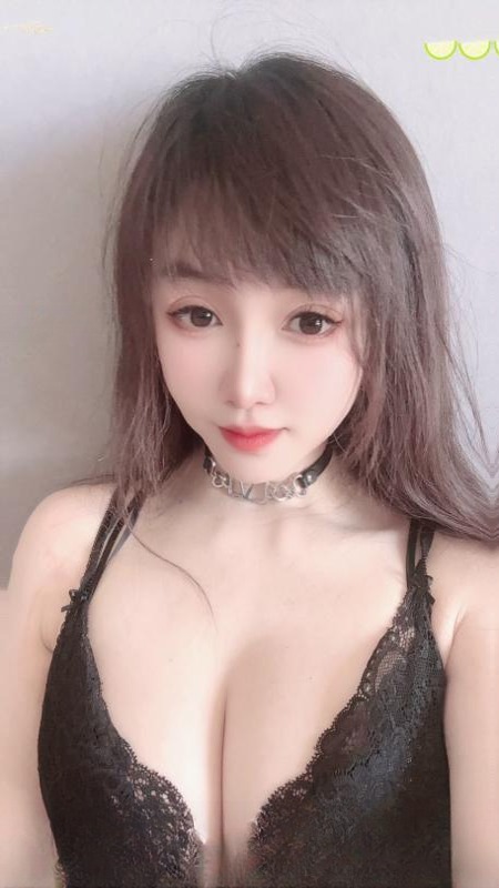 白嫩萌妹梦瑶