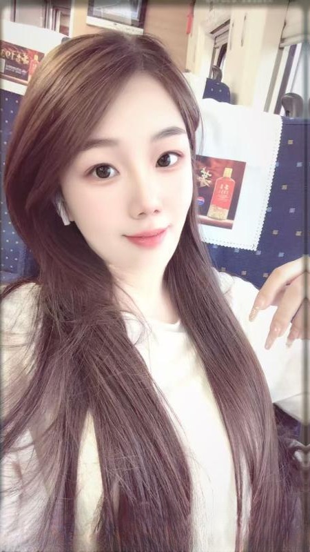 清纯特骚反差小嫂子