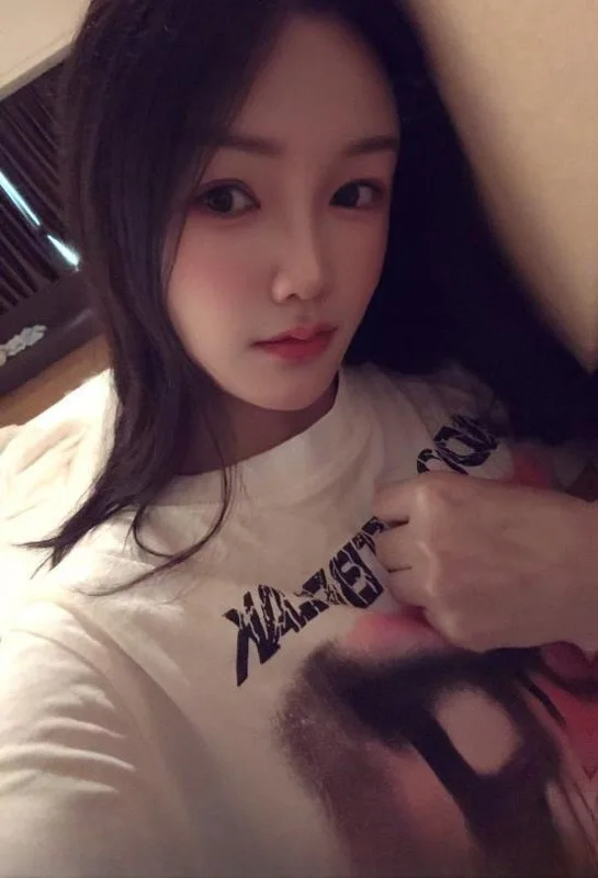 白云小护士依依 图 2