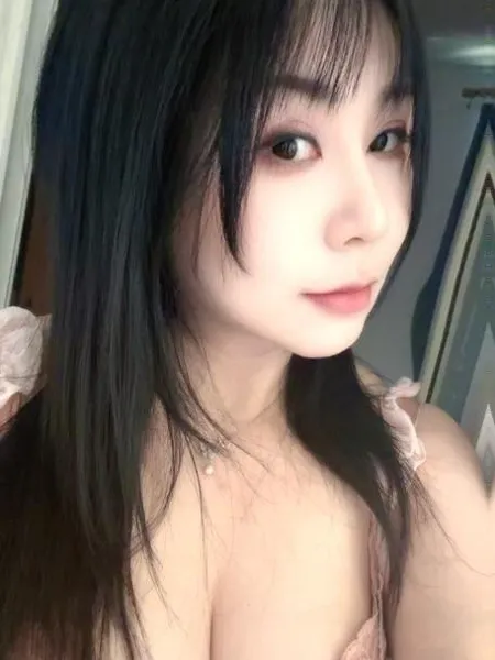 莞式风情少妇很配合
