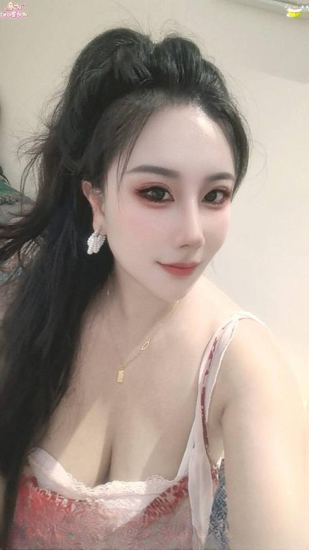 性感爆乳装小妃老师 图 4