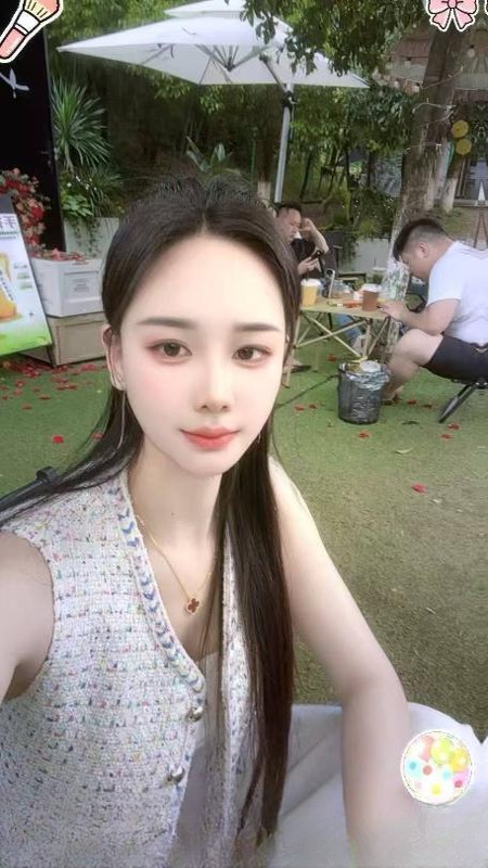 江阴性感大奶妹子 图 2
