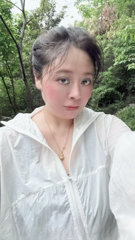 上梅林大奶重庆妹子 图 2