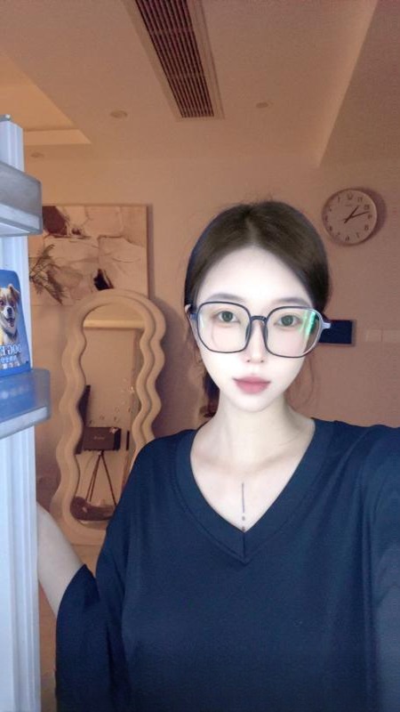 黄岛高挑颜值性感可可 图 2