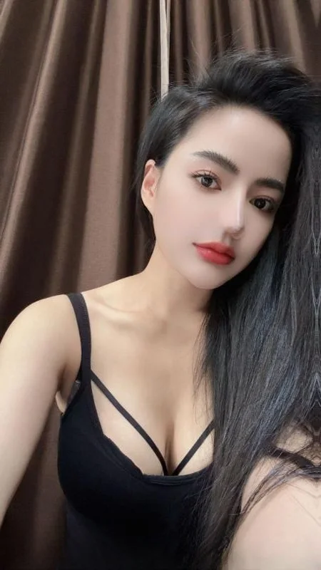 天河黑丝魅惑御姐 图 4