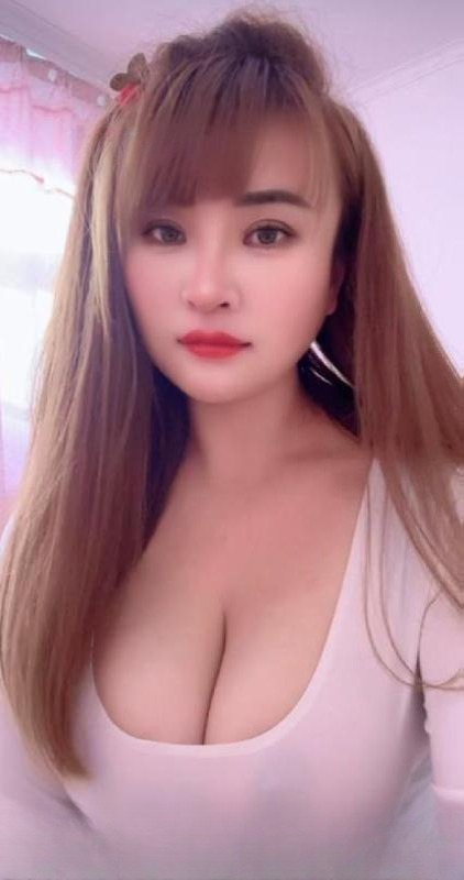 丰乳肥臀少妇娜娜 图 2