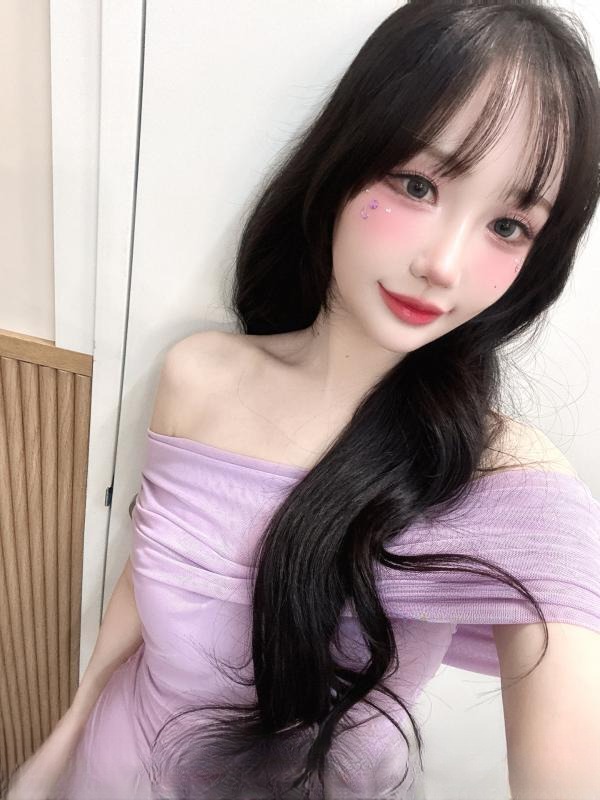 小店纯欲嫩妹夏初 图 3