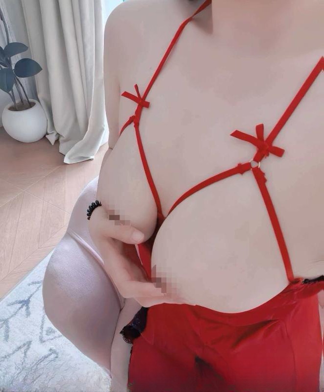 津南大奶莹莹