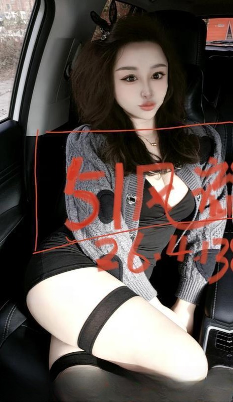 风情万种老板娘栖霞
